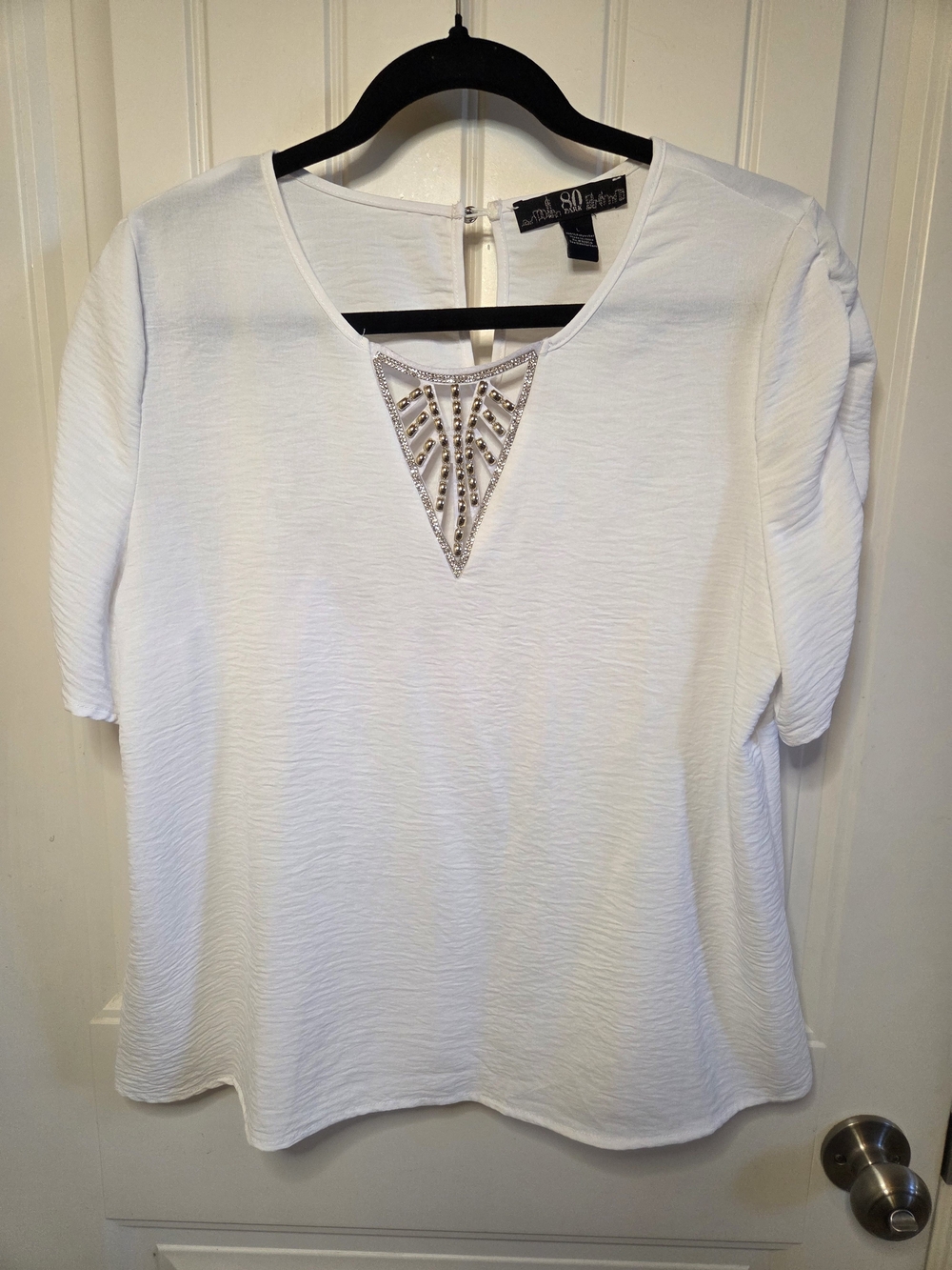 White Rhinestone Embellished V-Neck Short Sleeve Top By 80 Park